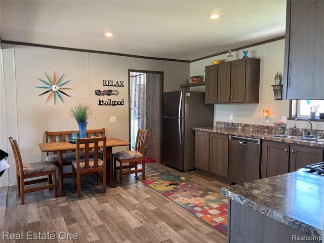 102 Sycamore, Highland, MI 48357
