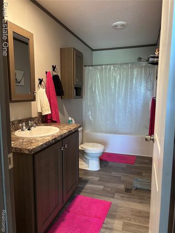 102 Sycamore, Highland, MI 48357