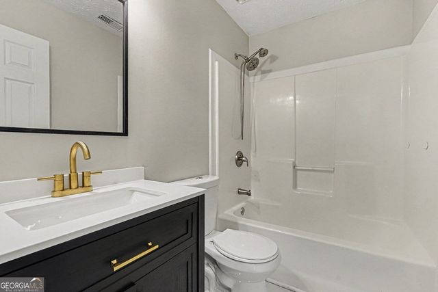 524 Martin Forest Lane SE, Lawrenceville, GA 30045