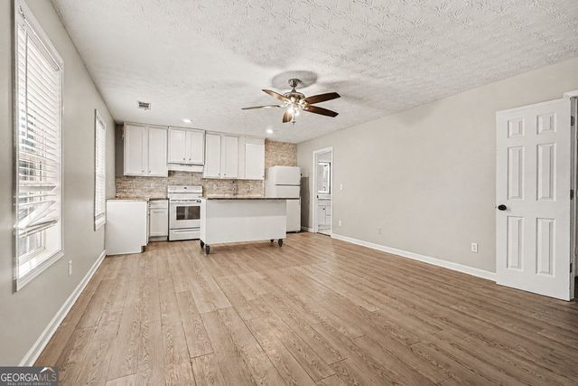 524 Martin Forest Lane SE, Lawrenceville, GA 30045