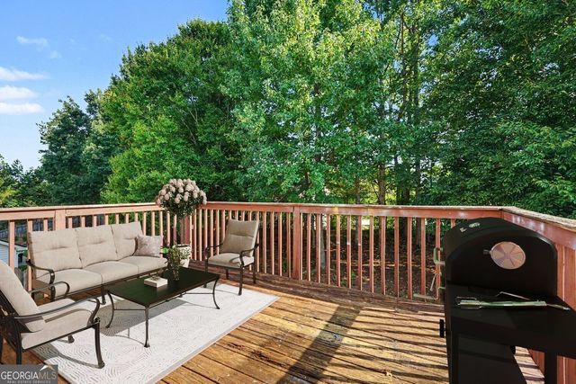 524 Martin Forest Lane SE, Lawrenceville, GA 30045