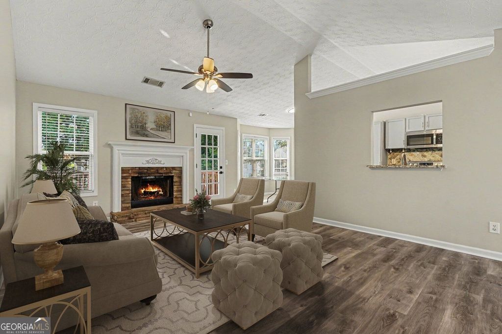 524 Martin Forest Lane SE, Lawrenceville, GA 30045 — photo 2