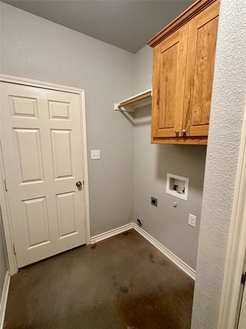 134 Dennis Drive, Azle, TX 76020
