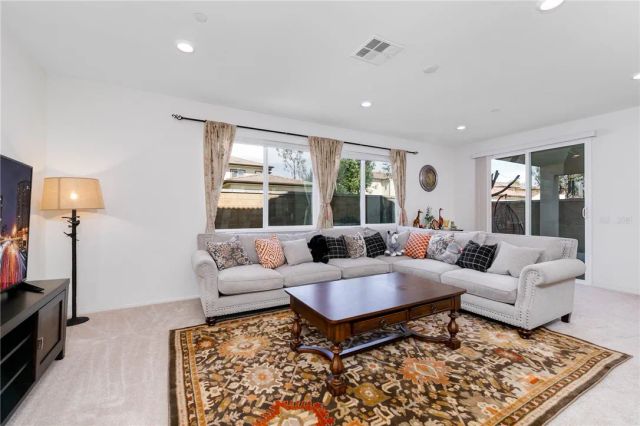 6210 Princeton, Chino, CA 91710