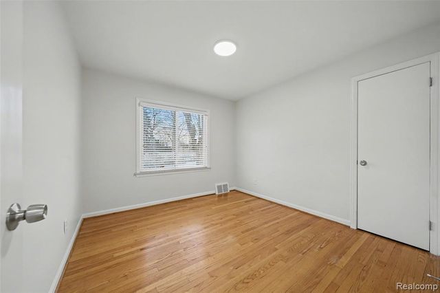 1186 S Eton Street, Birmingham, MI 48009