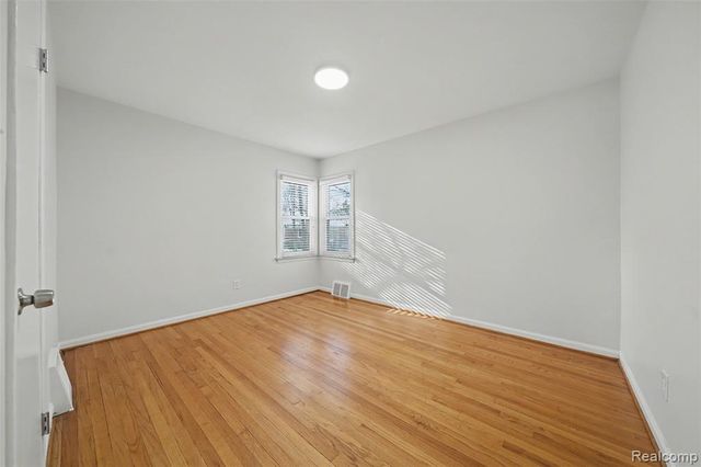 1186 S Eton Street, Birmingham, MI 48009