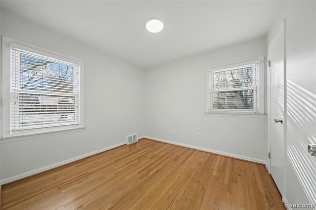 1186 S Eton Street, Birmingham, MI 48009