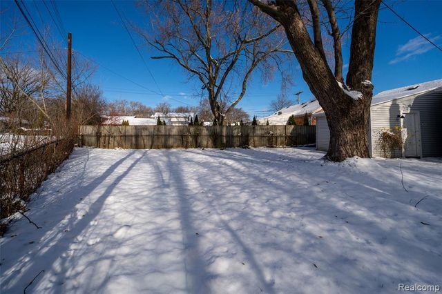 1186 S Eton Street, Birmingham, MI 48009