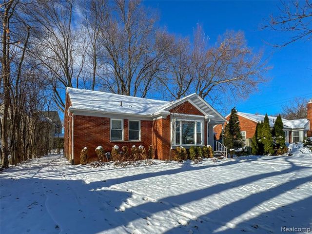 1186 S Eton Street, Birmingham, MI 48009