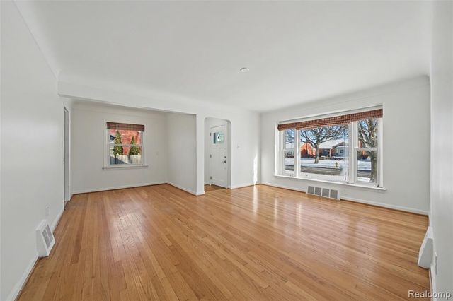 1186 S Eton Street, Birmingham, MI 48009