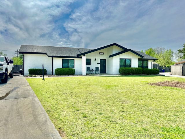 9440 E 38th Place S, Tulsa, OK 74145