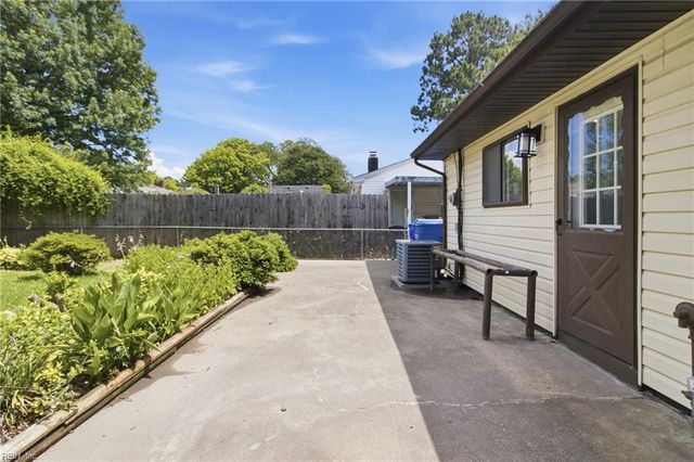 5424 Hatteras RD, Virginia Beach, VA 23462