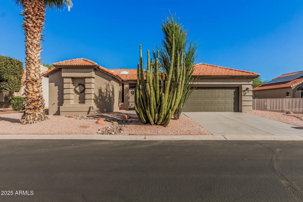 9310 E CRYSTAL Drive, Sun Lakes, AZ 85248