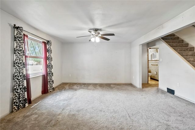 126 4th St, Neville Twp, PA 15225