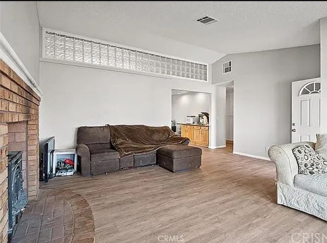 13510 E Avenue W11, Pearblossom, CA 93553