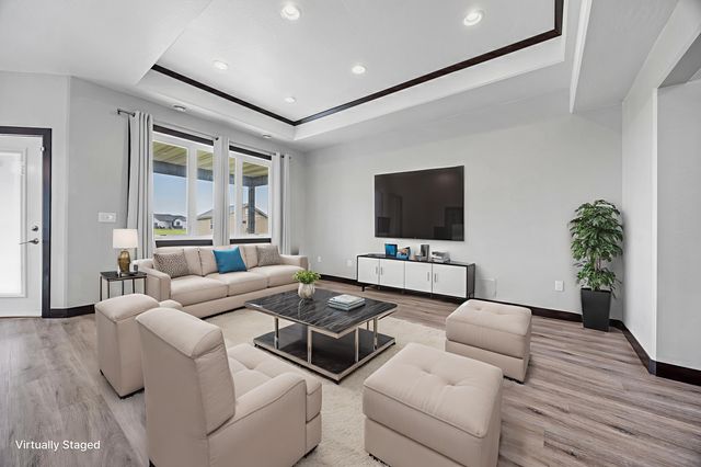 1029 44th Avenue S, Moorhead, MN 56560