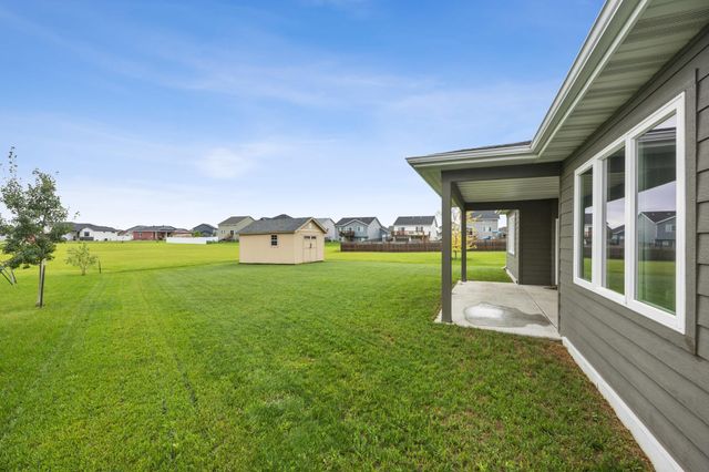 1029 44th Avenue S, Moorhead, MN 56560