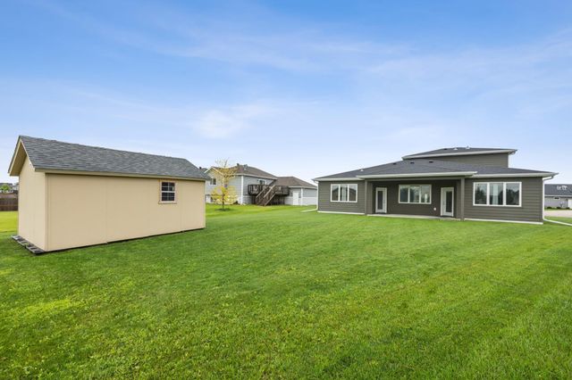 1029 44th Avenue S, Moorhead, MN 56560