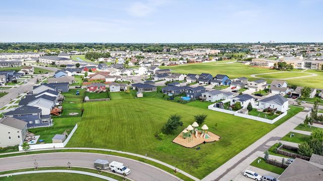 1029 44th Avenue S, Moorhead, MN 56560