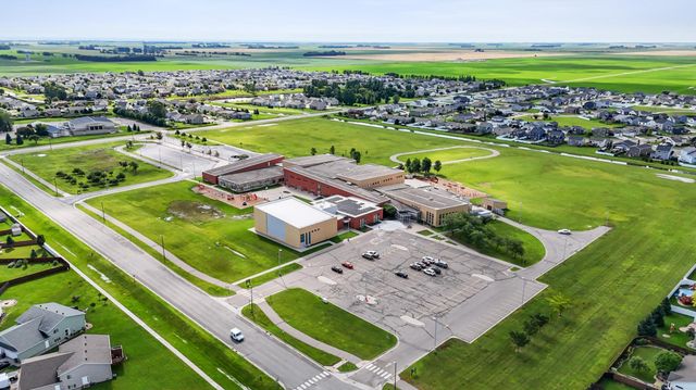 1029 44th Avenue S, Moorhead, MN 56560