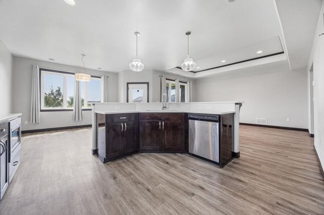 1029 44th Avenue S, Moorhead, MN 56560