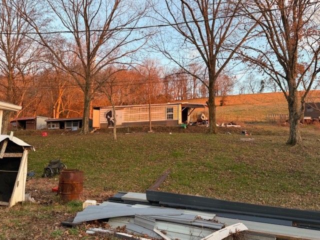 652 Ella West Cir, Lynnville, TN 38472