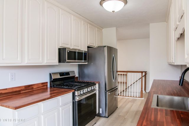 422 Willow Tree Lane, Morristown, TN 37814