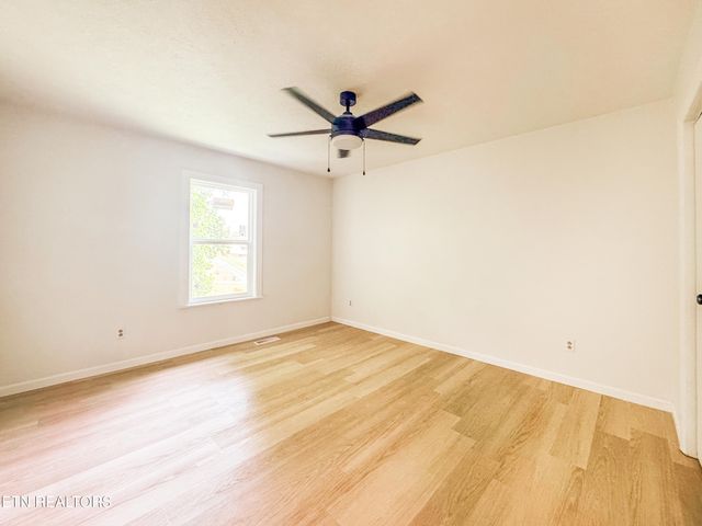 422 Willow Tree Lane, Morristown, TN 37814