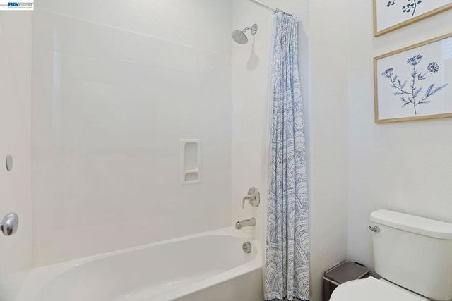 4323 Lennox Ln, Tracy, CA 95377