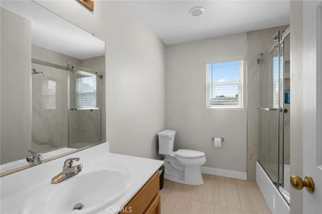 7364 Meade Court, Fontana, CA 92336