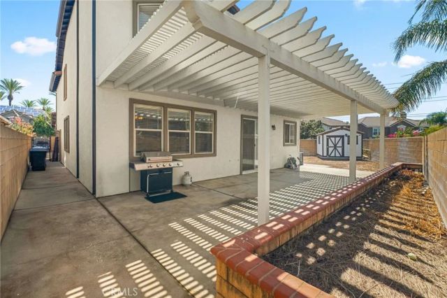 7364 Meade Court, Fontana, CA 92336