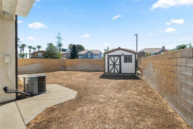 7364 Meade Court, Fontana, CA 92336