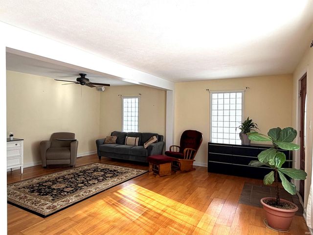 1101 Oak Street, Mishawaka, IN 46545