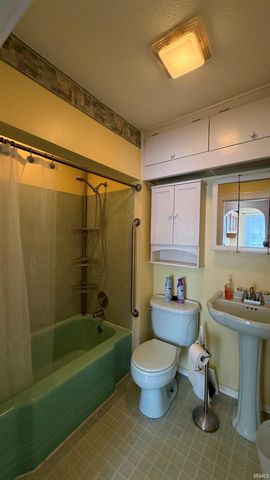 1101 Oak Street, Mishawaka, IN 46545