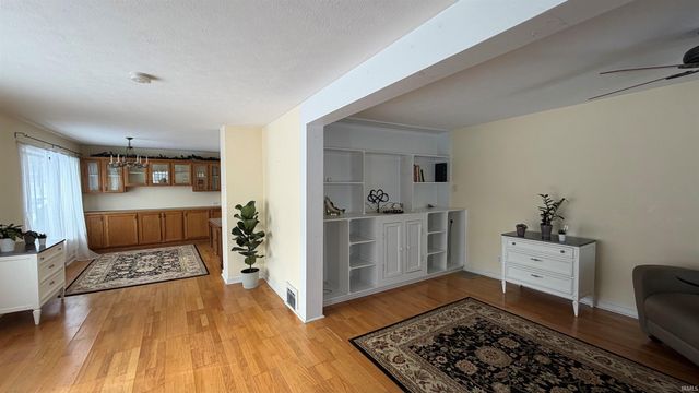 1101 Oak Street, Mishawaka, IN 46545