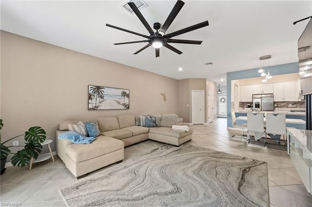 2828 Citrus ST, Naples, FL 34120