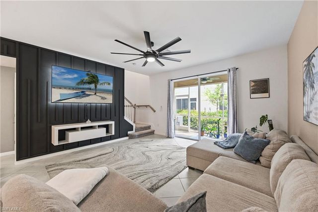 2828 Citrus ST, Naples, FL 34120