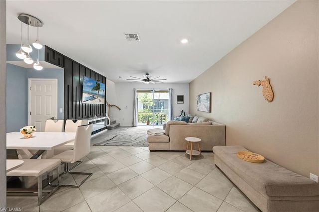 2828 Citrus ST, Naples, FL 34120