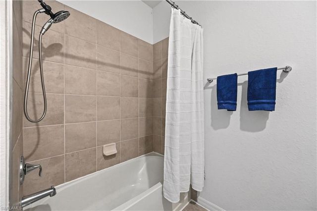 2828 Citrus ST, Naples, FL 34120