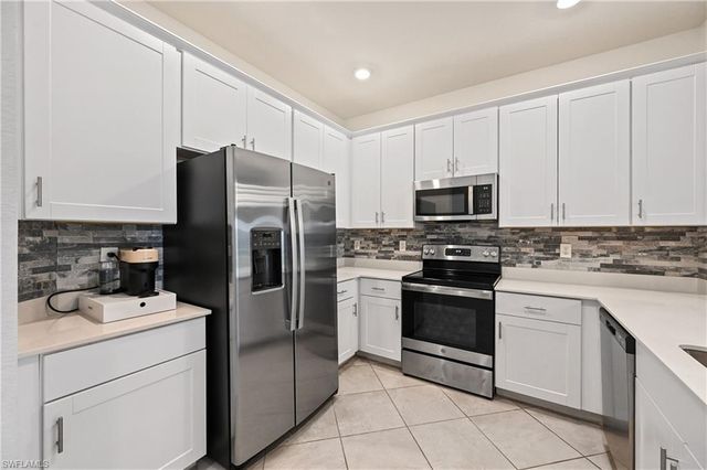 2828 Citrus ST, Naples, FL 34120