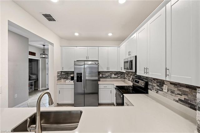 2828 Citrus ST, Naples, FL 34120