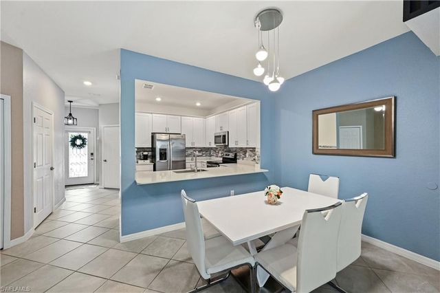 2828 Citrus ST, Naples, FL 34120