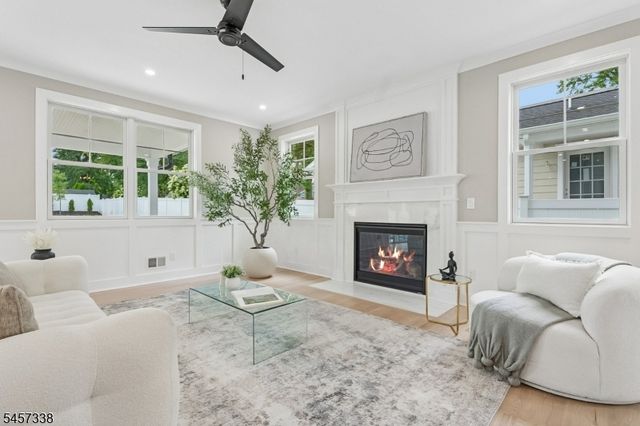 616 S Chestnut St, Westfield Town, NJ 07090