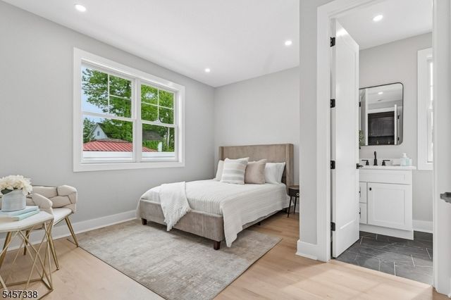 616 S Chestnut St, Westfield Town, NJ 07090
