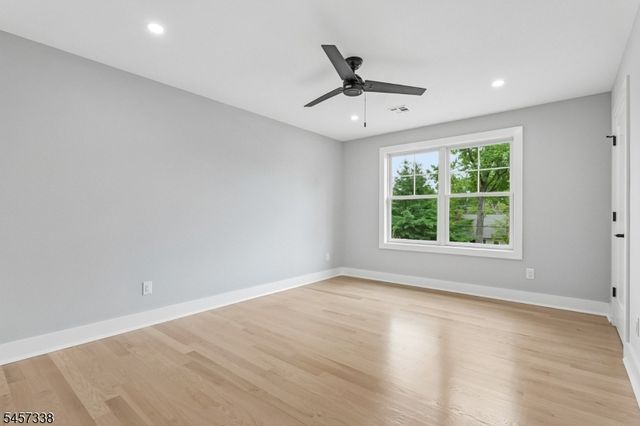 616 S Chestnut St, Westfield Town, NJ 07090