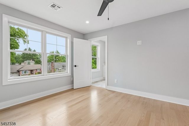 616 S Chestnut St, Westfield Town, NJ 07090