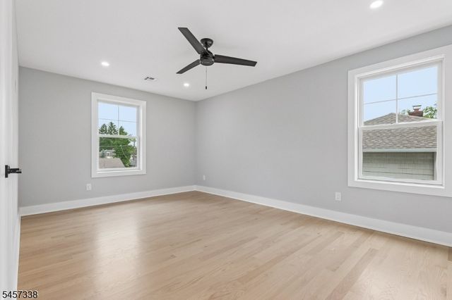 616 S Chestnut St, Westfield Town, NJ 07090