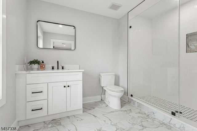 616 S Chestnut St, Westfield Town, NJ 07090