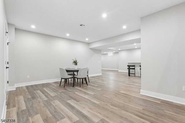 616 S Chestnut St, Westfield Town, NJ 07090