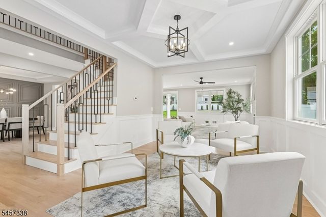 616 S Chestnut St, Westfield Town, NJ 07090